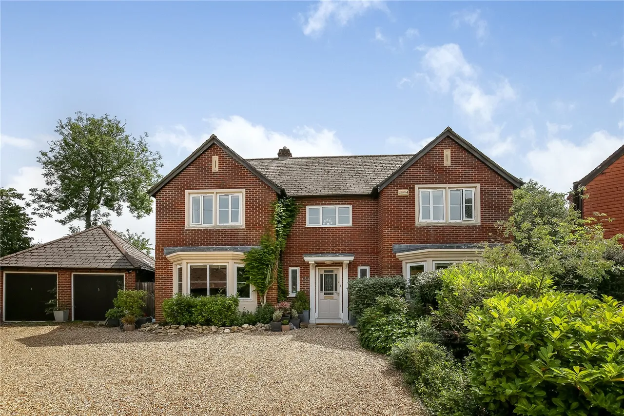 5 bed house for sale — Silver Wood, Alderbury, Salisbury, Wiltshire, SP5 3TN