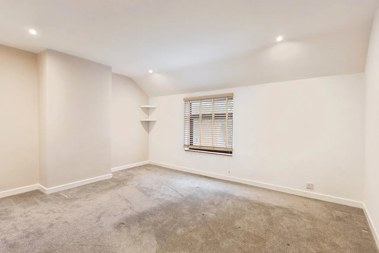 Avenue Road, Wymondham, NR18, photo 10