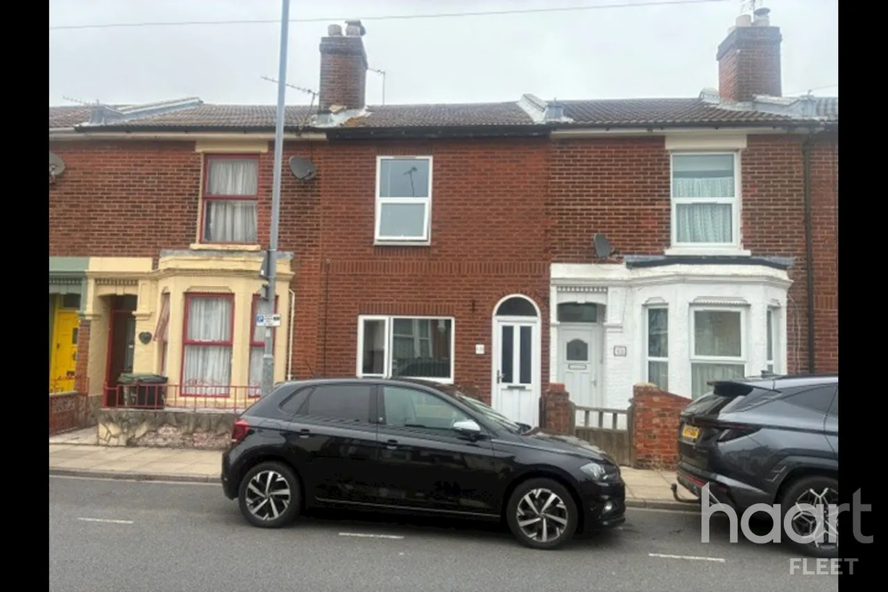 1 bed flat to rent, Jessie Road, PO4
