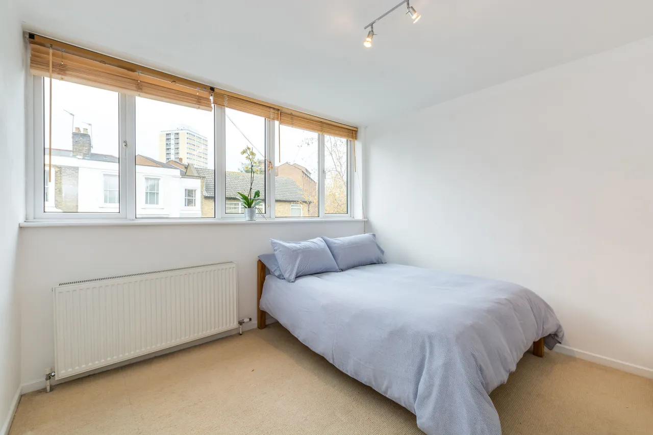 15 Meadow Road, London, photo 8