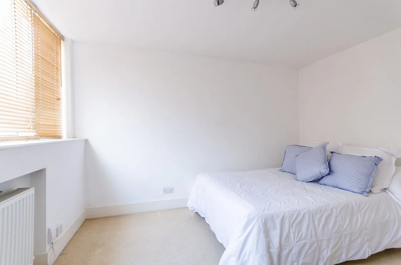 15 Meadow Road, London, photo 5