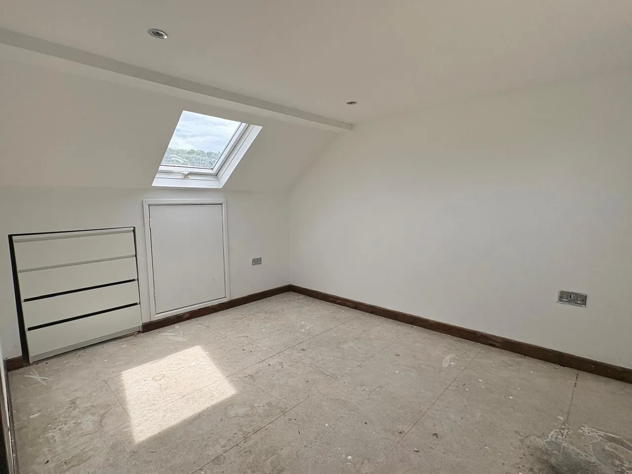 Dew Crescent, Cardiff, CF5, photo 16
