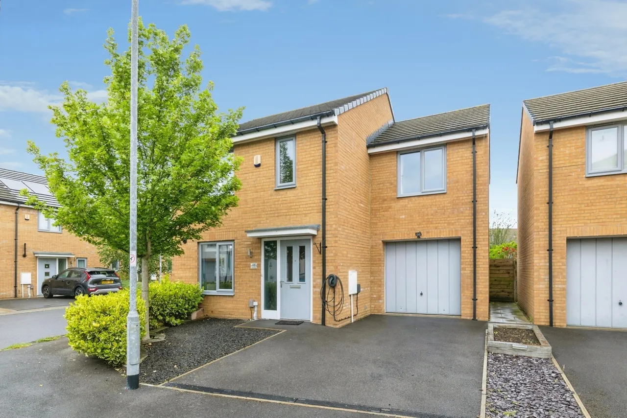 3 bed house for sale — Gibb Avenue, DARLINGTON, County Durham, DL1