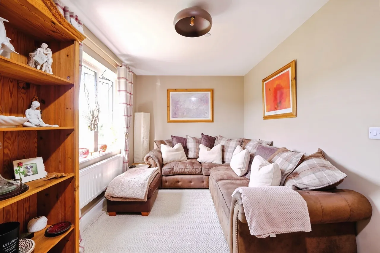 Cwrt Cwmdulais, Seven Sisters, SA10, photo 9