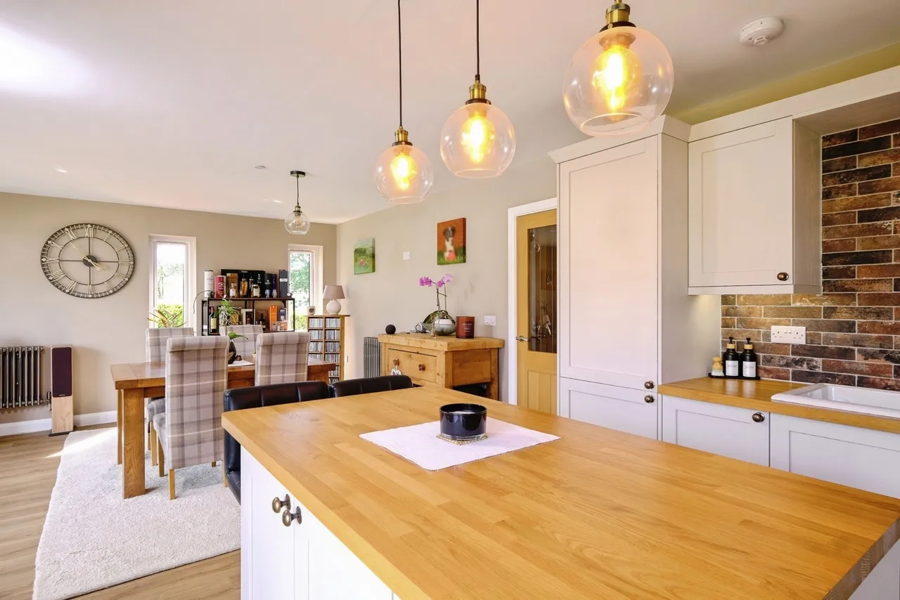 Cwrt Cwmdulais, Seven Sisters, SA10, photo 6