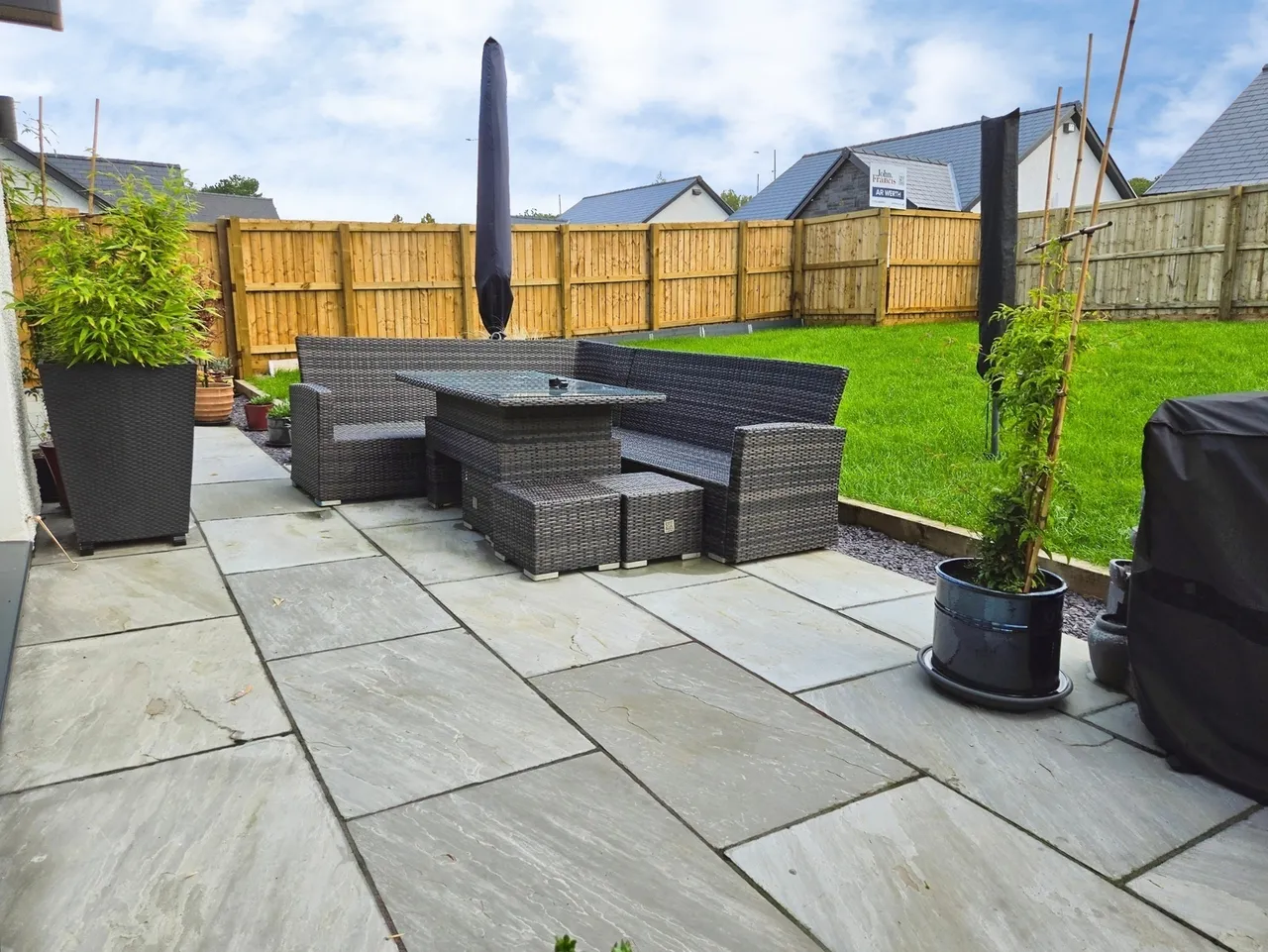 Cwrt Cwmdulais, Seven Sisters, SA10, photo 2