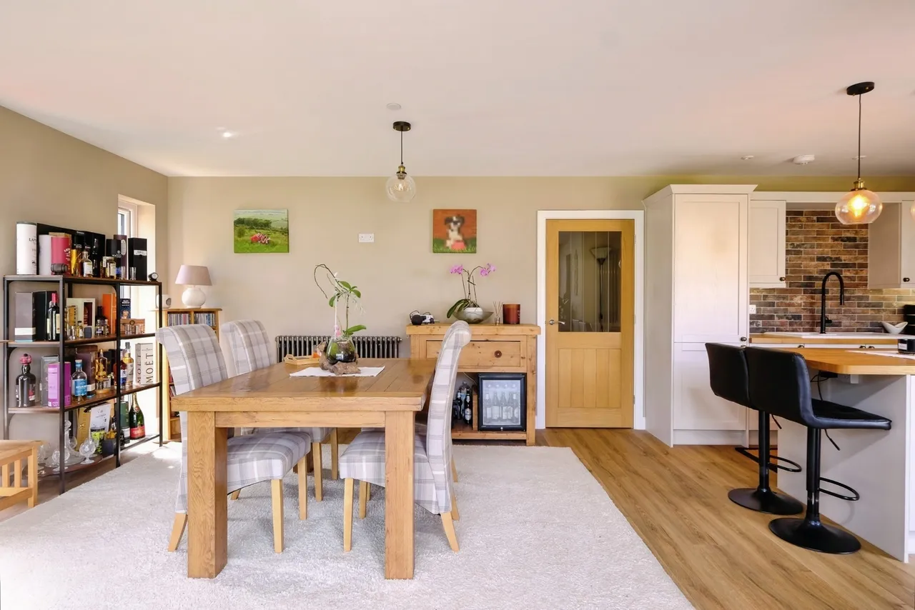 Cwrt Cwmdulais, Seven Sisters, SA10, photo 7