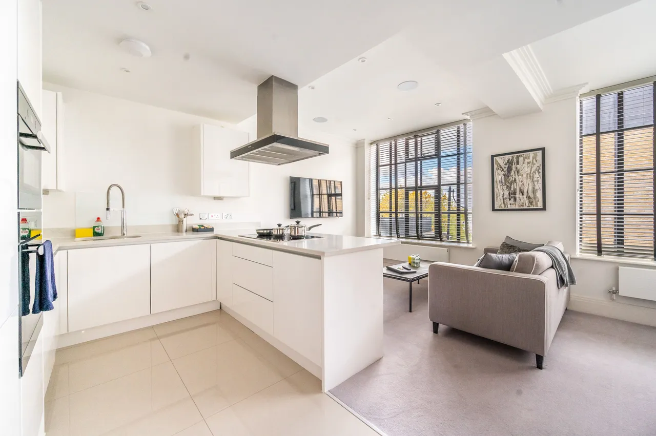 2 bed flat to rent, London, W6