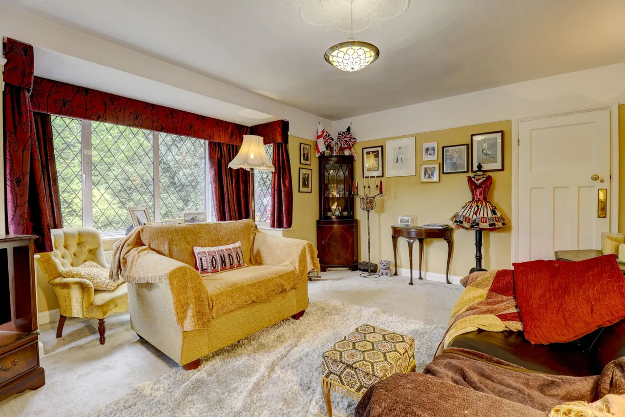 Amersham Road, High Wycombe, HP15, photo 13