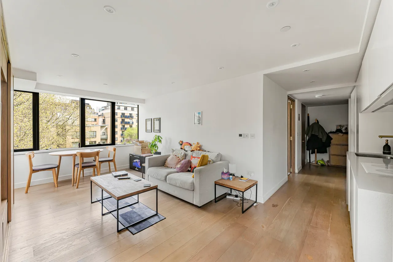 Fann Street, London, EC2Y, photo 2
