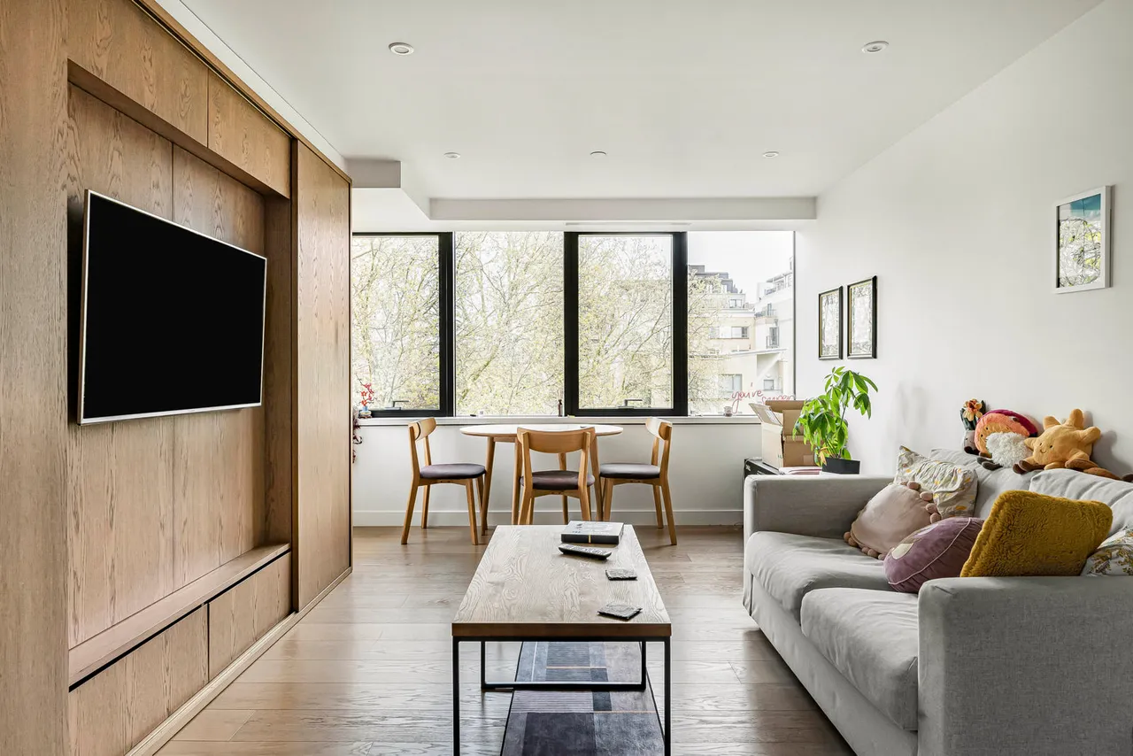 1 bed flat for sale, Fann Street, London, EC2Y