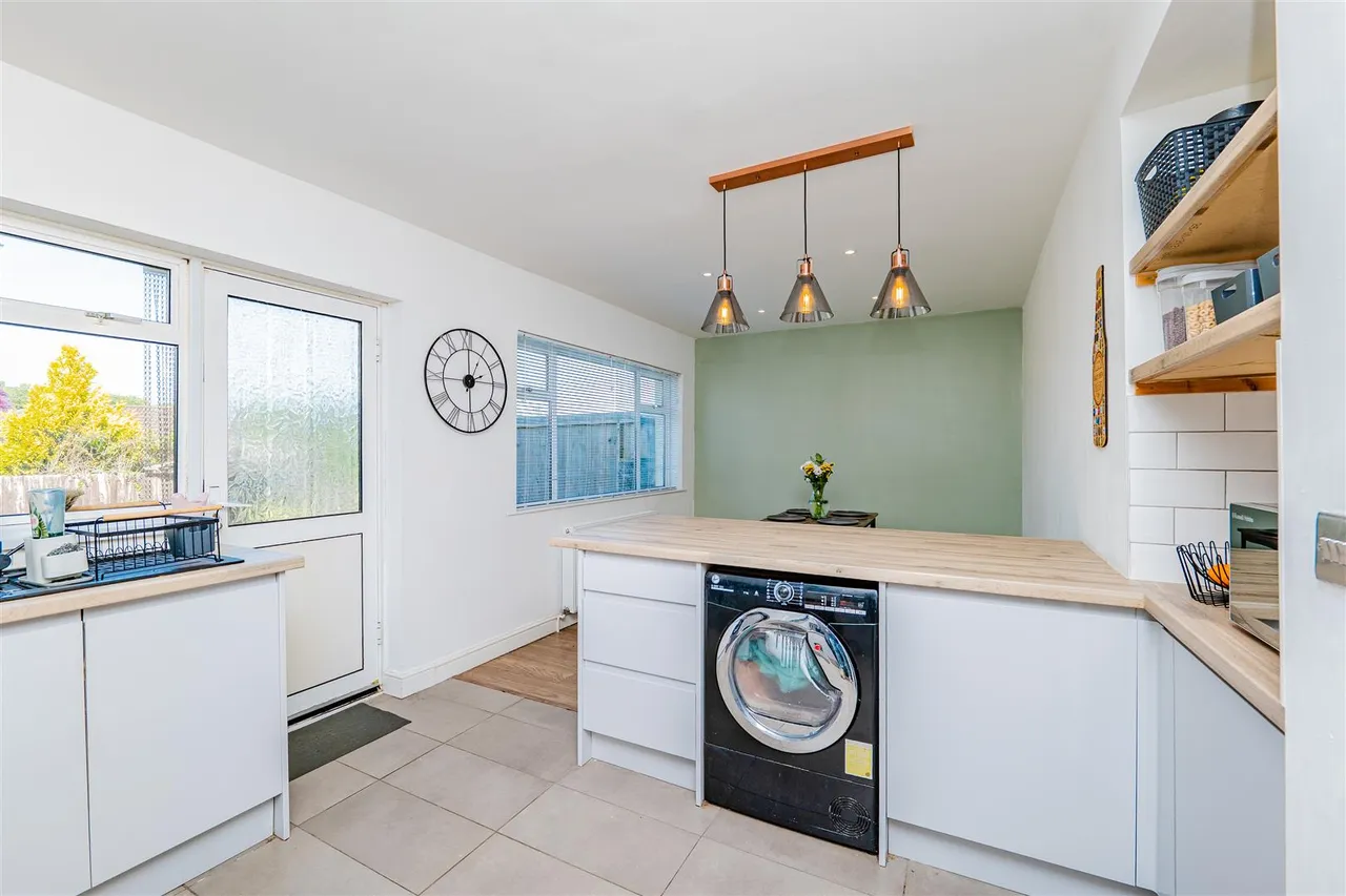 Collard Crescent, Barry, CF62 9AN, photo 10