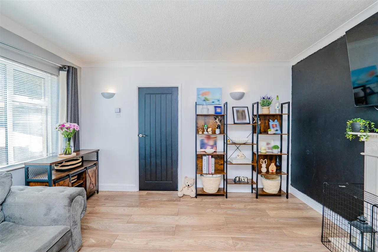 Collard Crescent, Barry, CF62 9AN, photo 7