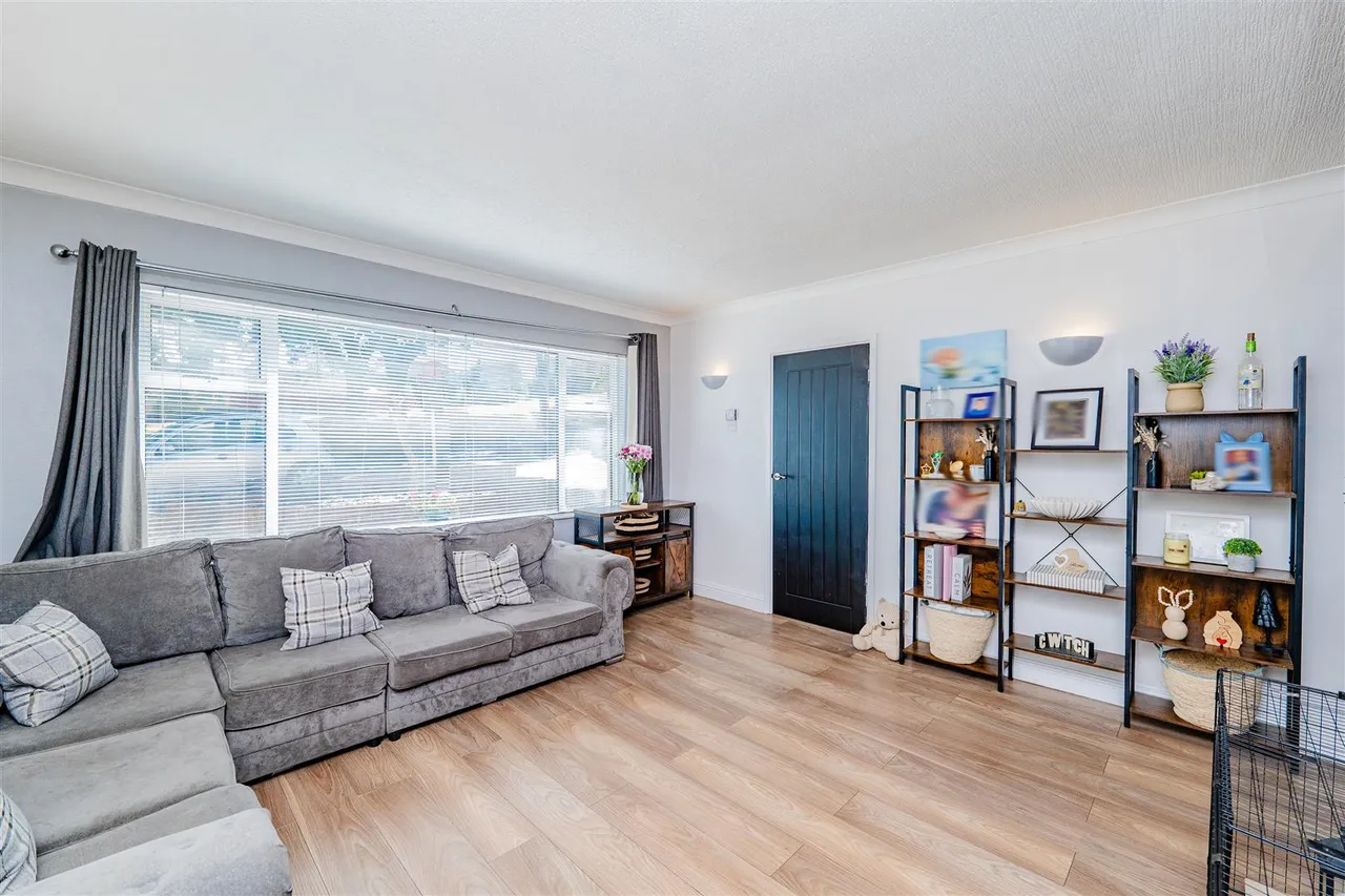 Collard Crescent, Barry, CF62 9AN, photo 6