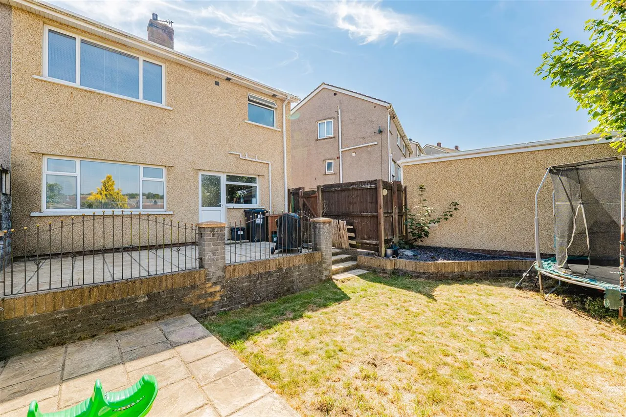 Collard Crescent, Barry, CF62 9AN, photo 18
