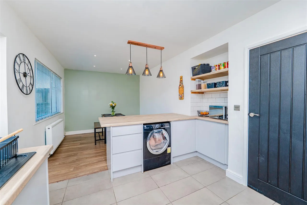 Collard Crescent, Barry, CF62 9AN, photo 4