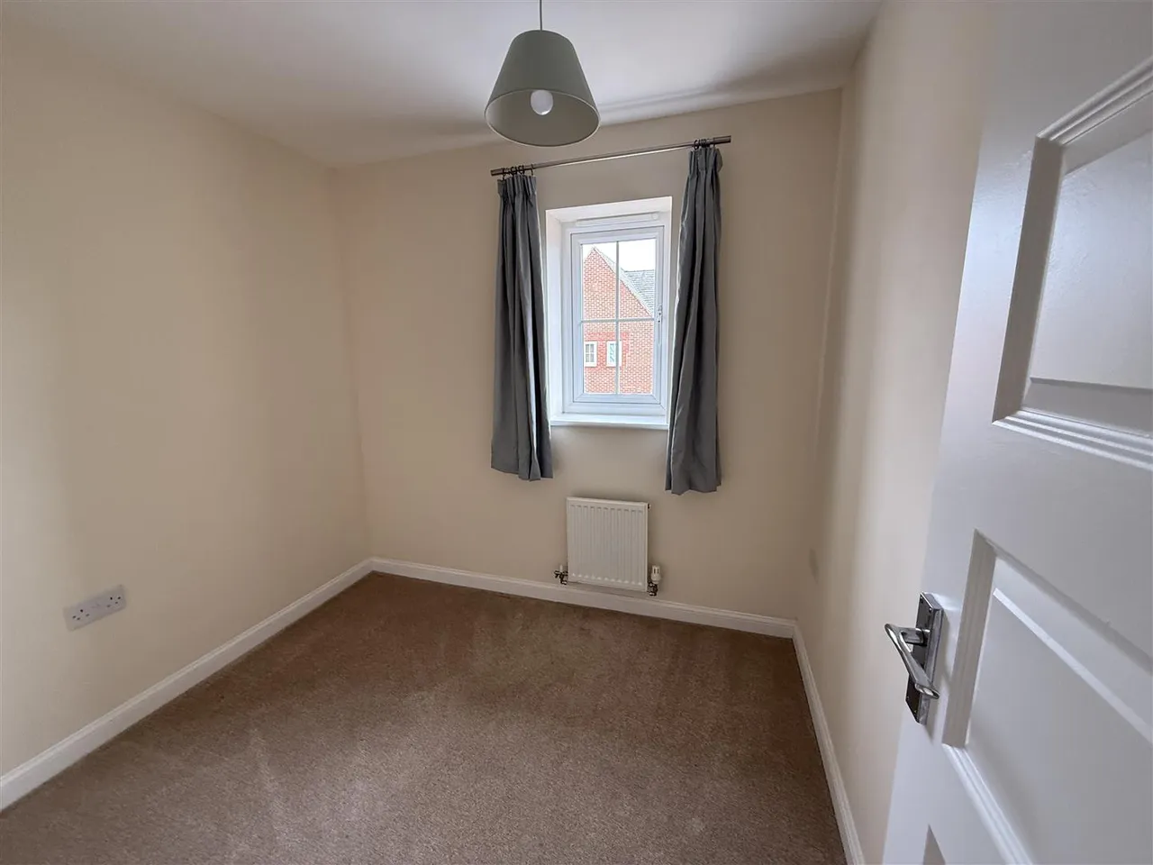 Glasgow Close, Church Gresley, DE11, photo 10