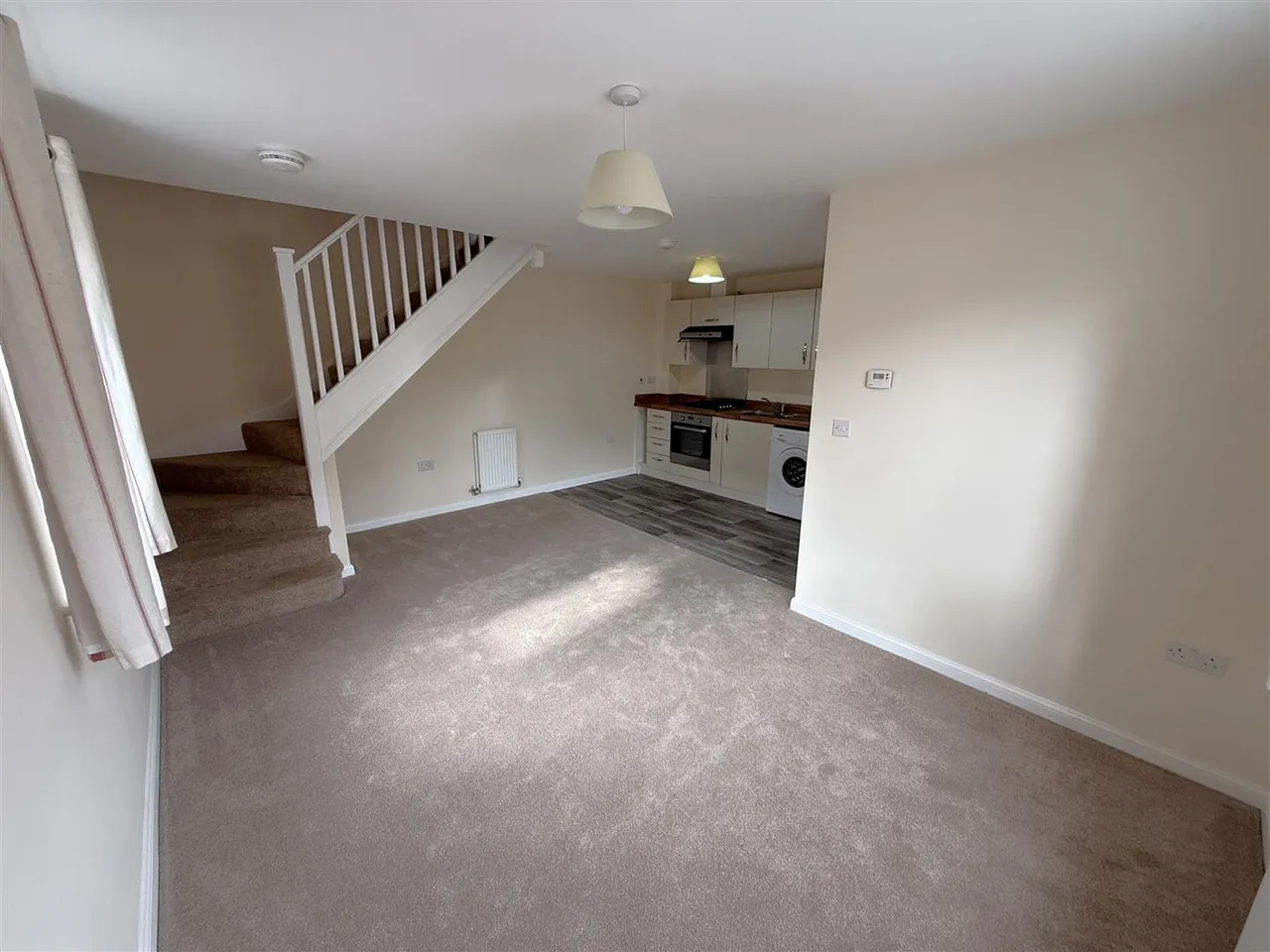 Glasgow Close, Church Gresley, DE11, photo 2