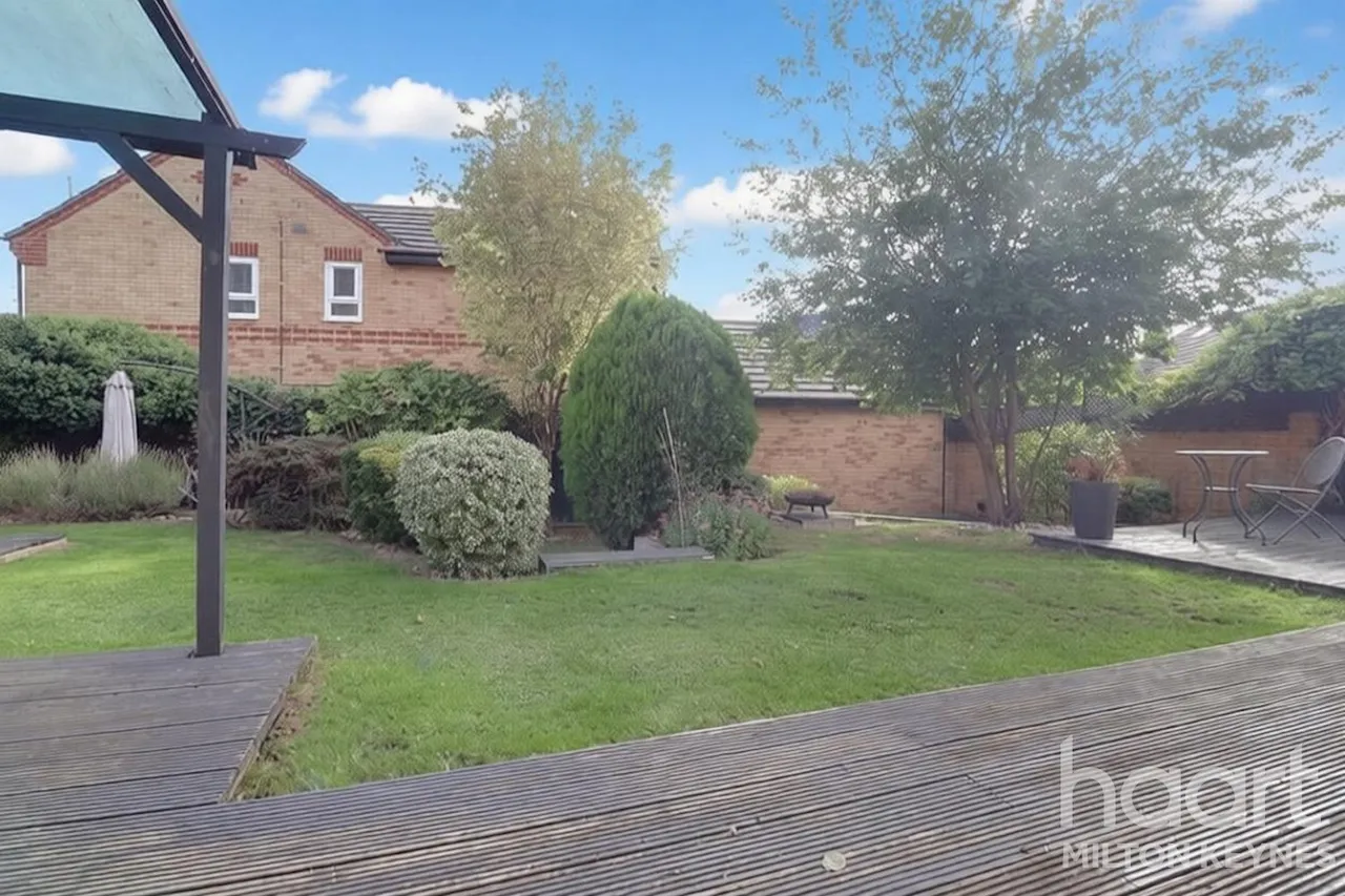 Bowland Drive, MK4, photo 20