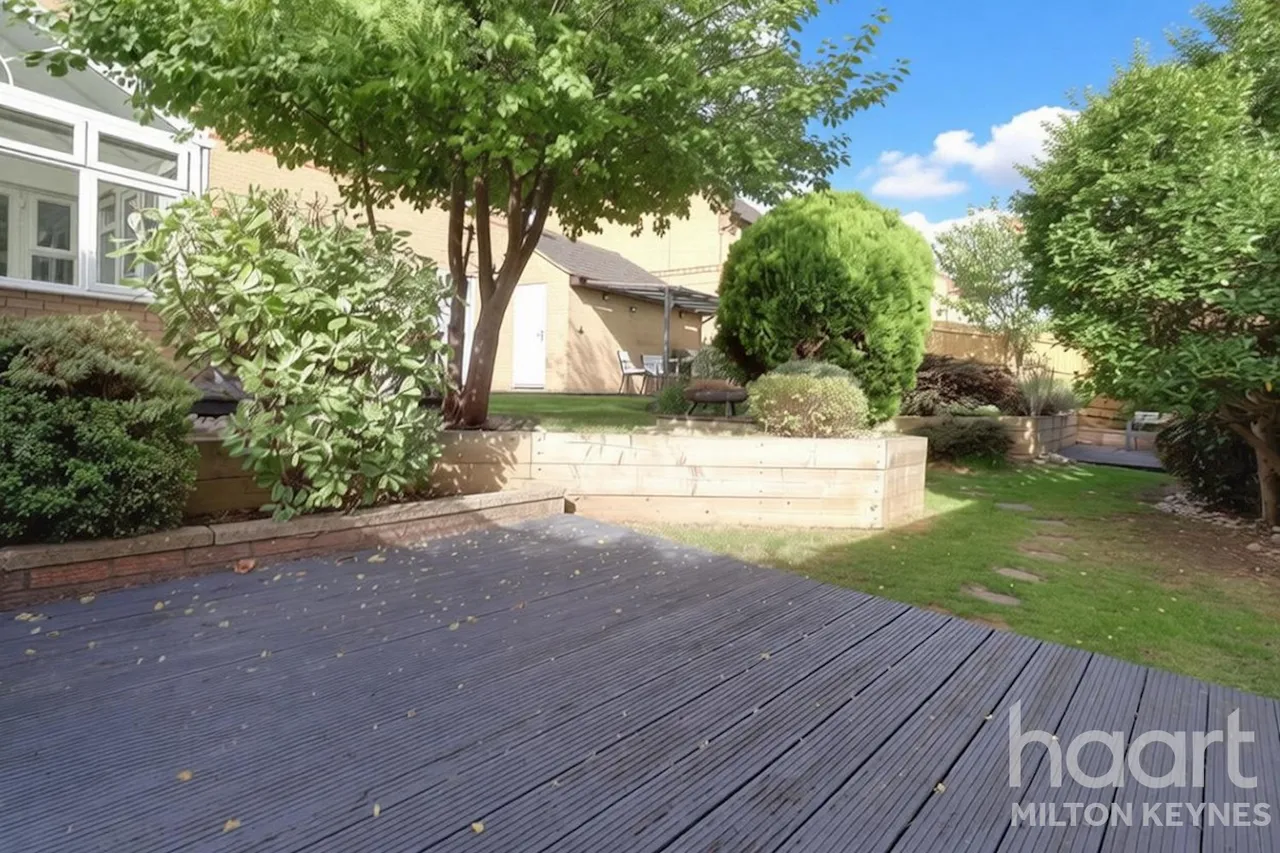 Bowland Drive, MK4, photo 23