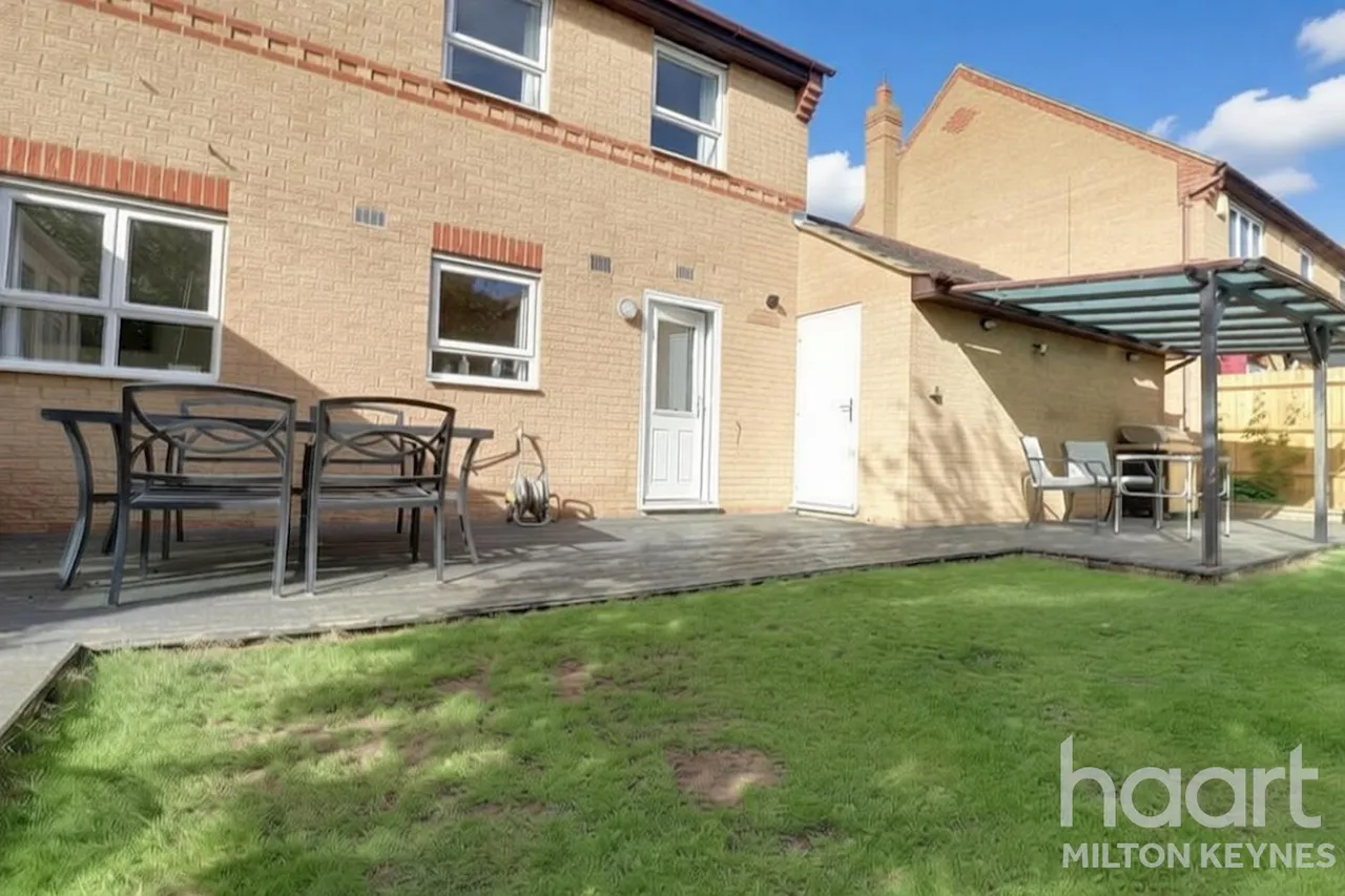 Bowland Drive, MK4, photo 25