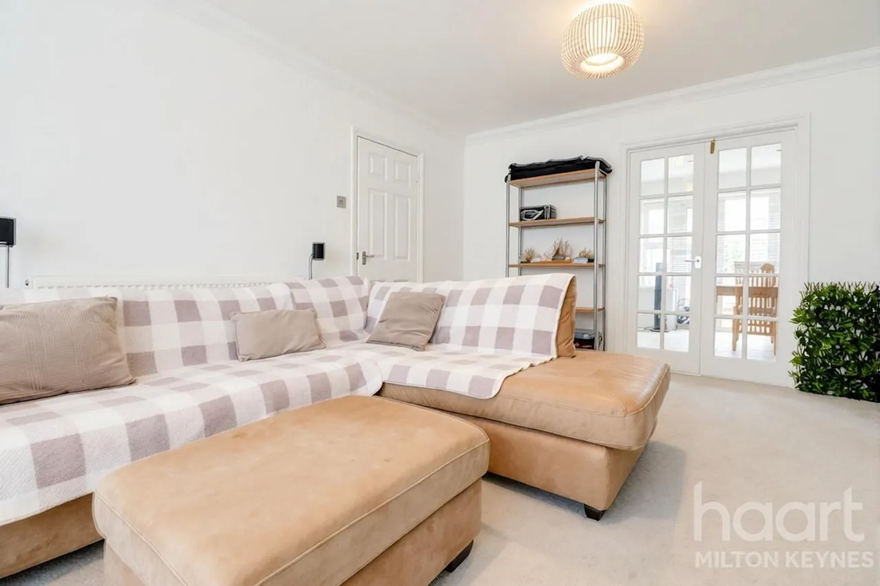 Bowland Drive, MK4, photo 4