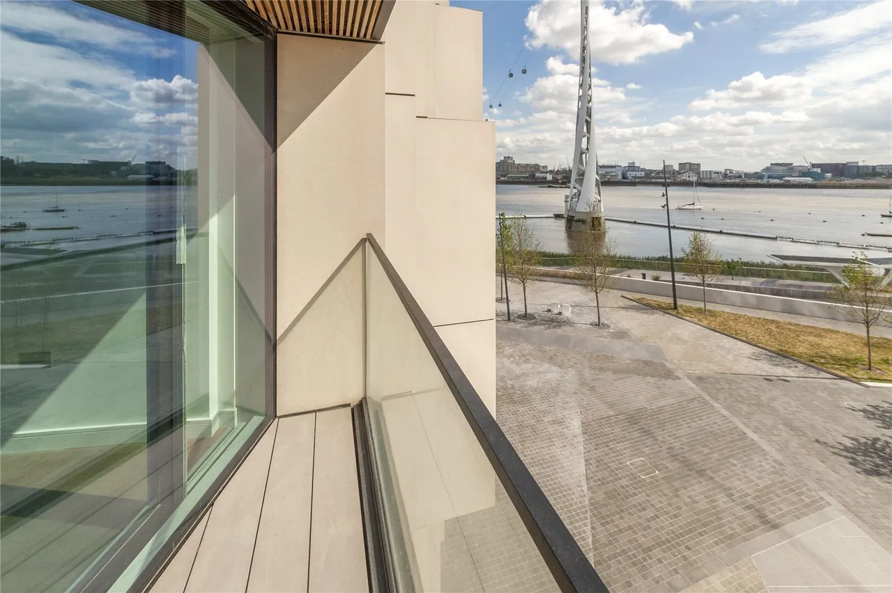 Cutter Lane, Greenwich Peninsula, SE10, photo 3