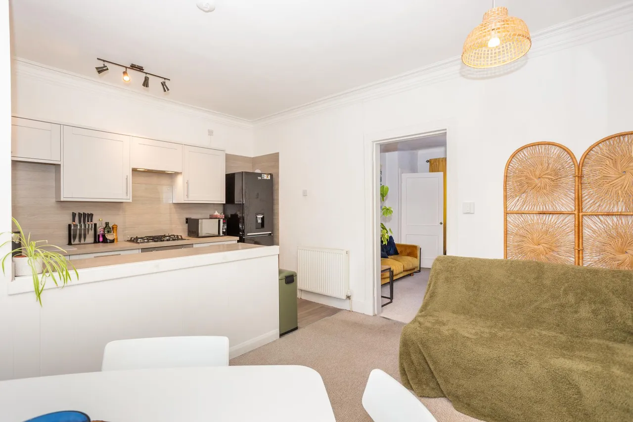 Woodside Terrace, Dumfries, DG2, photo 3