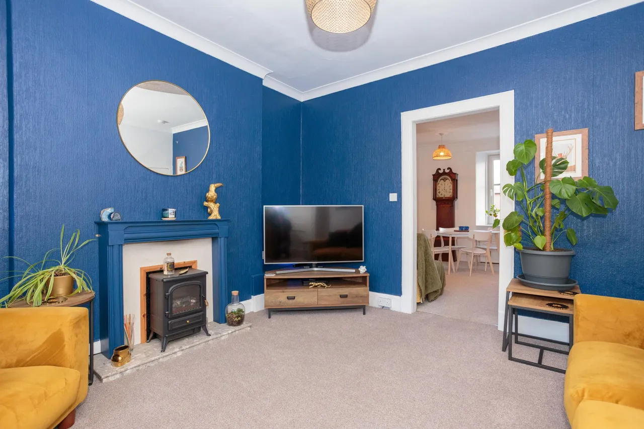 Woodside Terrace, Dumfries, DG2, photo 2