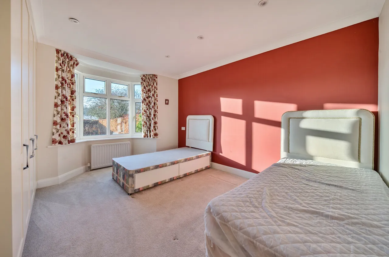 Gascoigne Lane, Ropley, SO24, photo 13