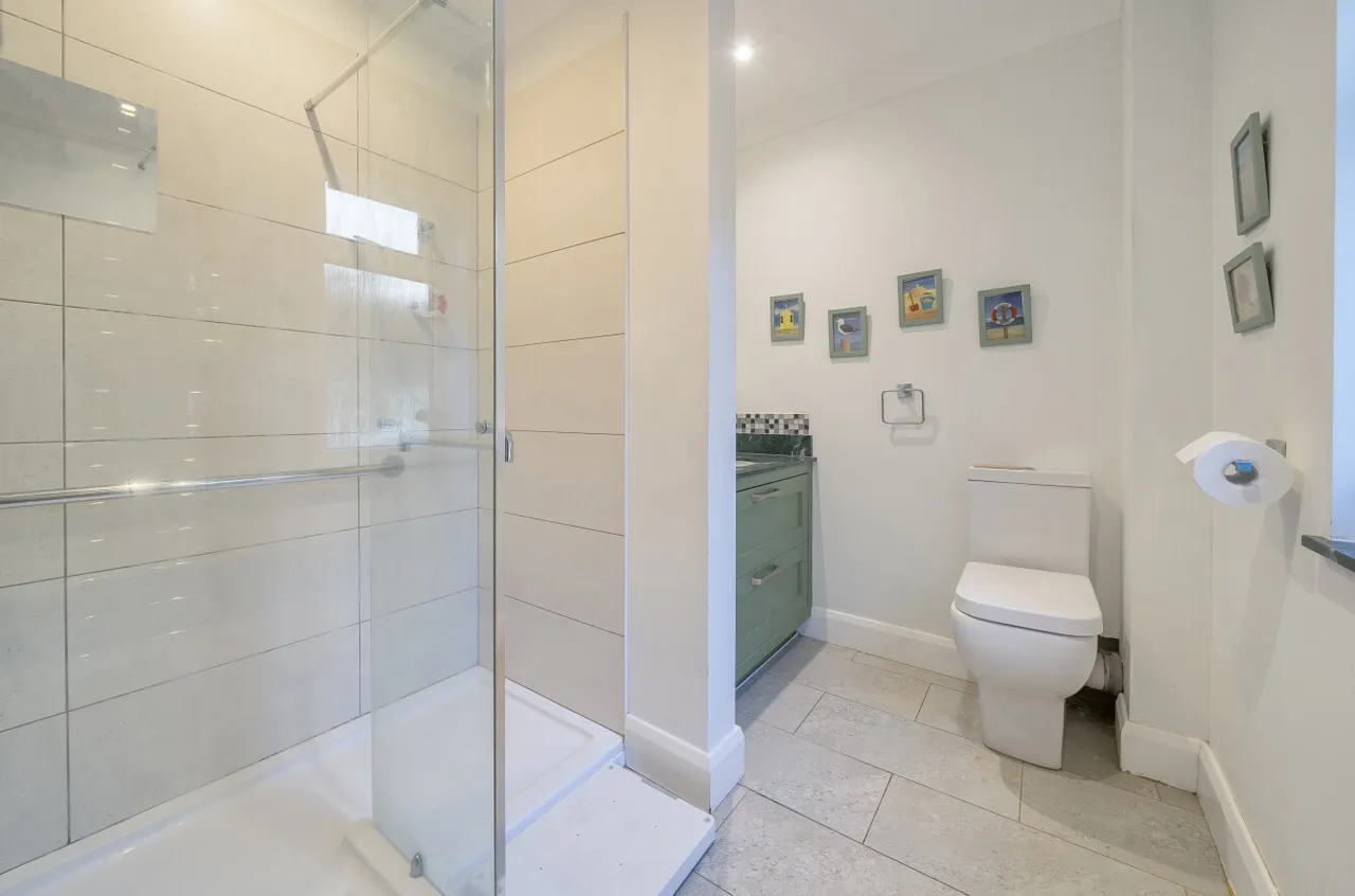 Gascoigne Lane, Ropley, SO24, photo 16