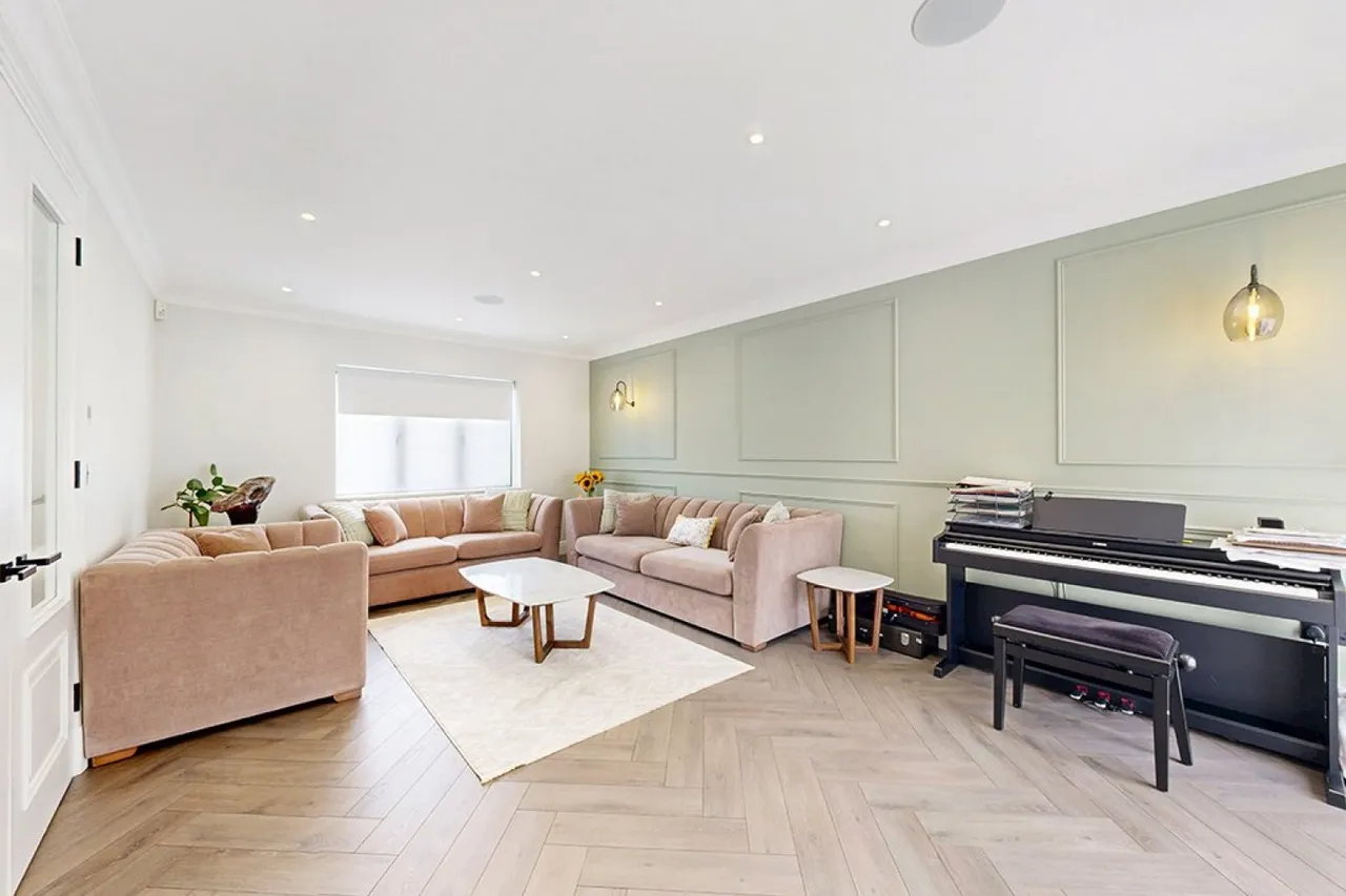 Abercorn Road, Stanmore, HA7, photo 4