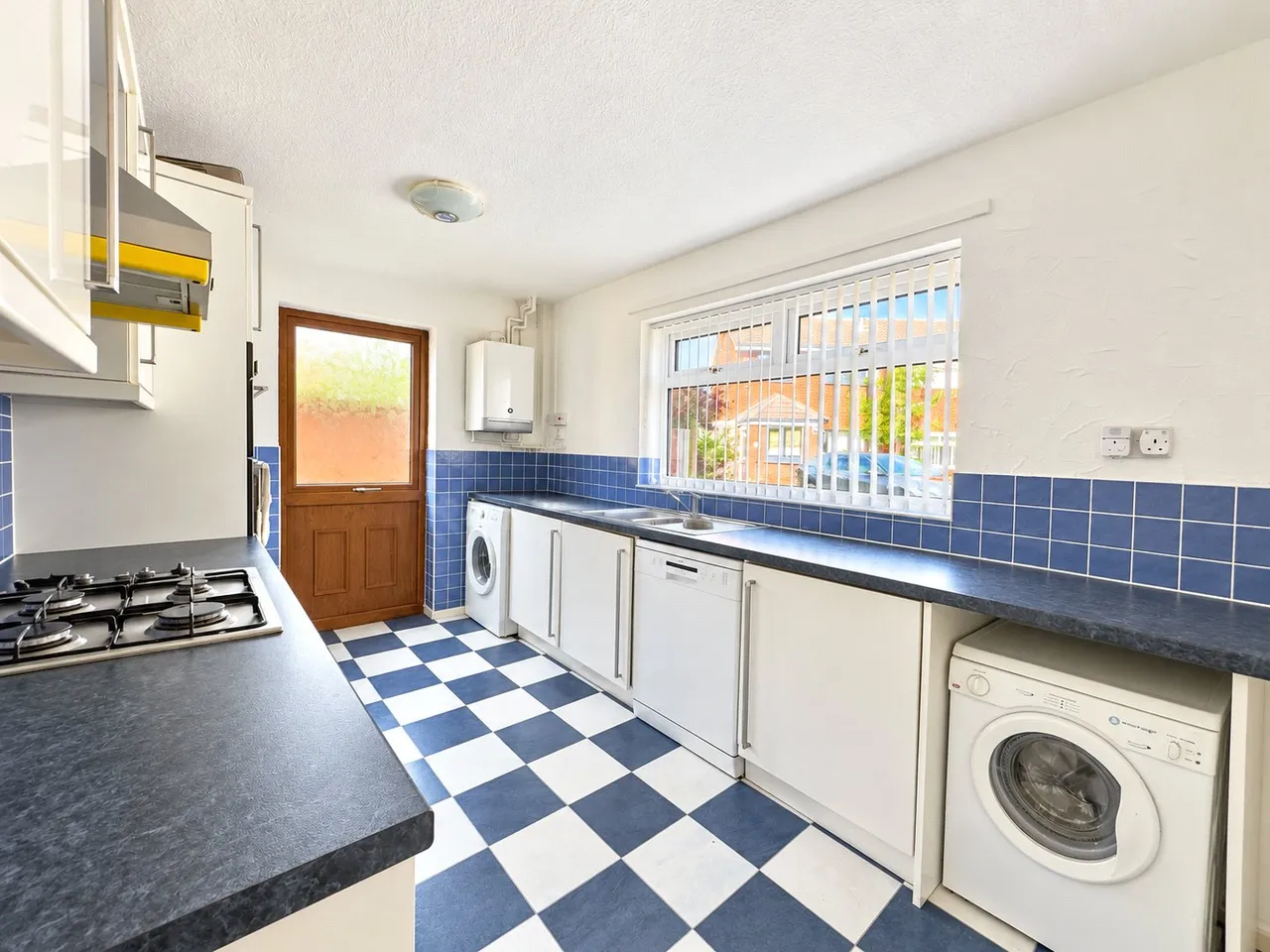 Headington Road, Saughall Massie, CH49, photo 9