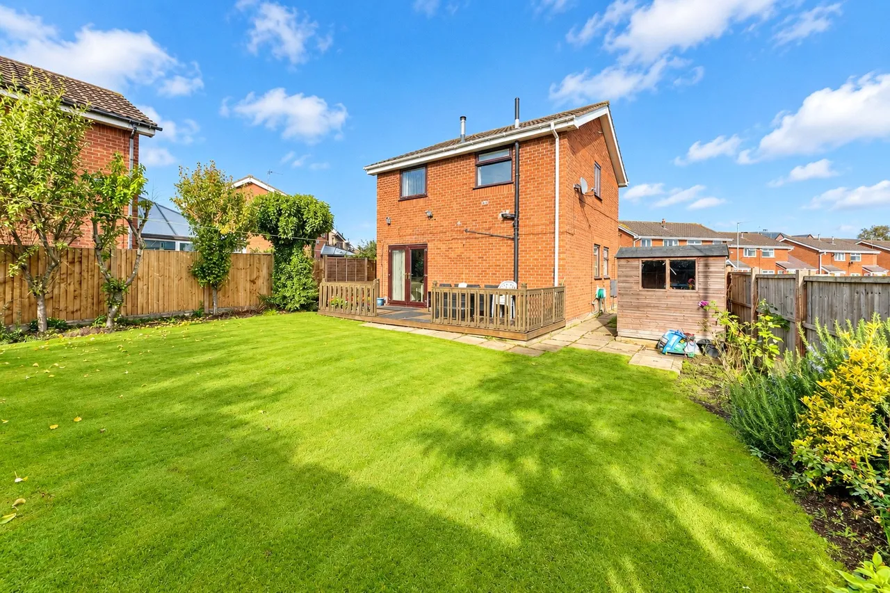 Headington Road, Saughall Massie, CH49, photo 5