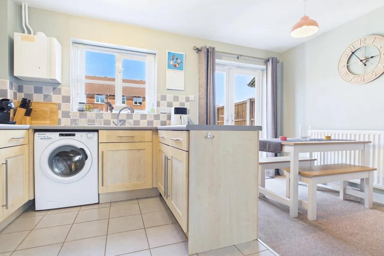 Montgomery Road, Whitnash, Leamington Spa, photo 2