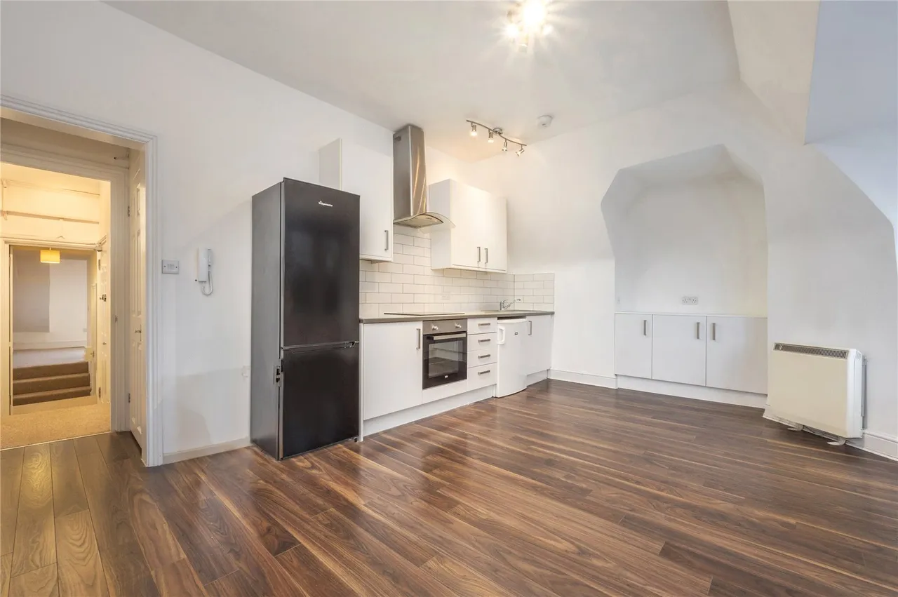 Tetherdown, London, N10, photo 2