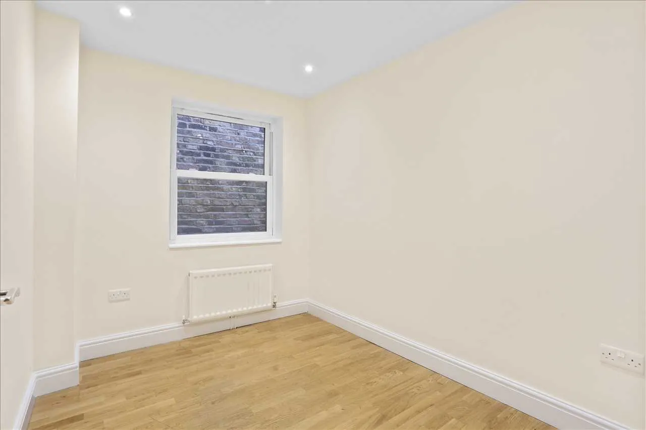 Hornsey Road, London, photo 8