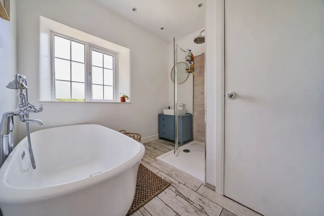 Pear Tree Cottage, Crudwell, SN16, photo 12