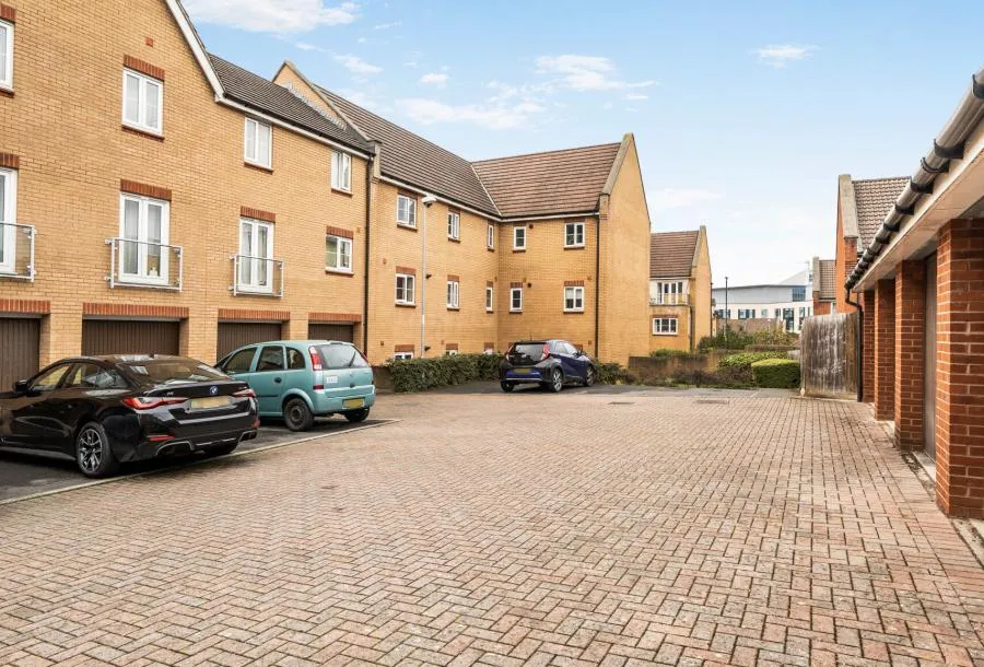 Dorian Road, BS7, photo 12
