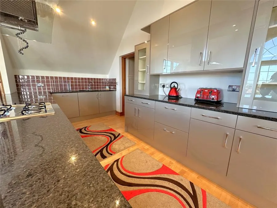 Silver Strand West, Sovereign Harbour North, BN23, photo 5