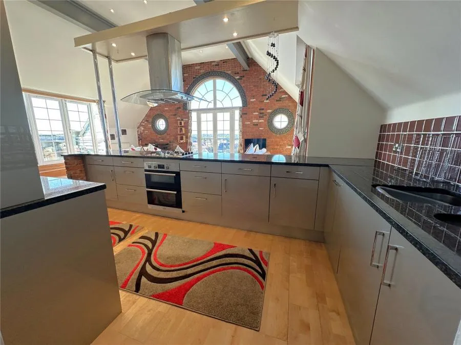 Silver Strand West, Sovereign Harbour North, BN23, photo 6