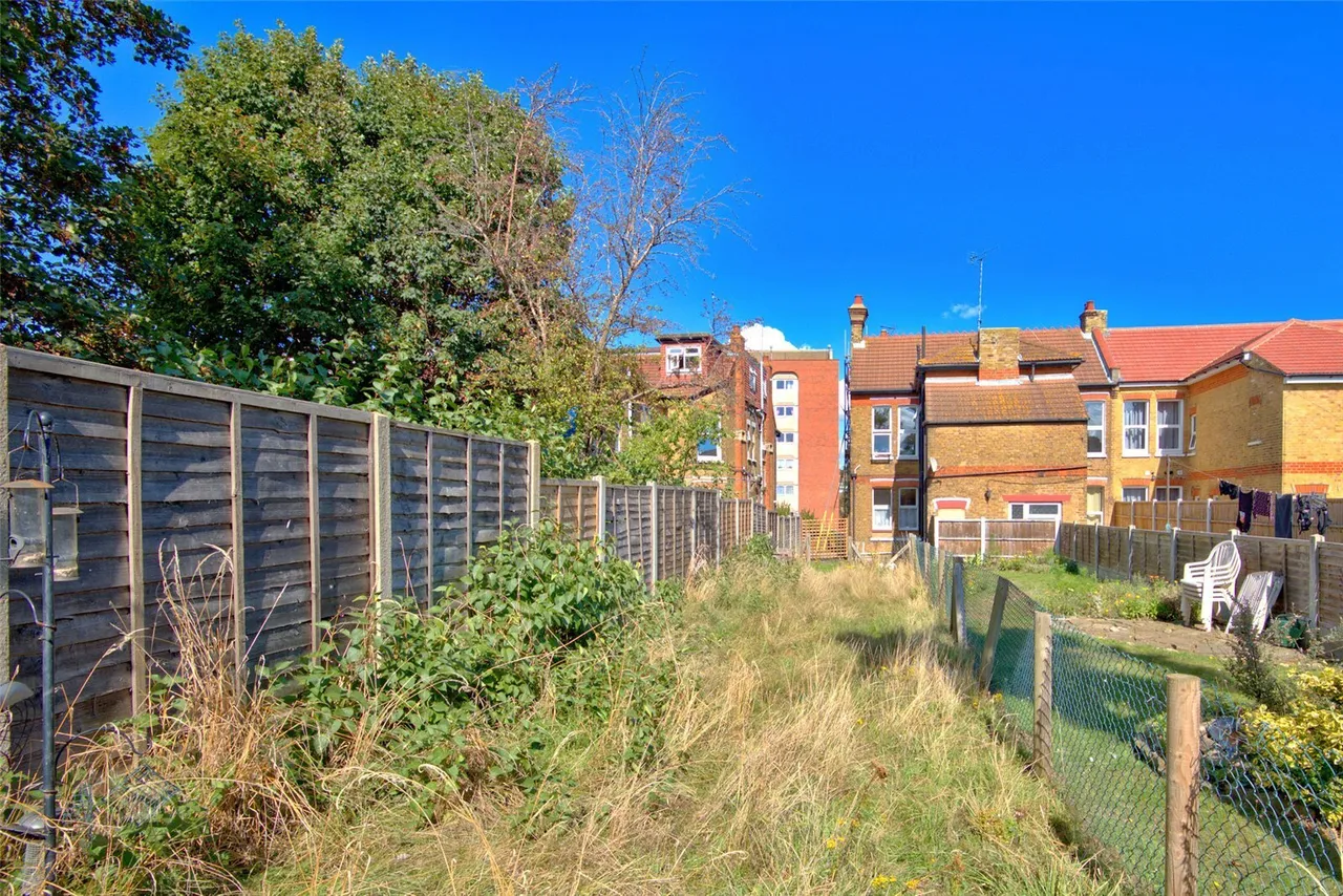 1 bed flat for sale — Southchurch Road, SOUTHEND-ON-SEA, Essex, SS1