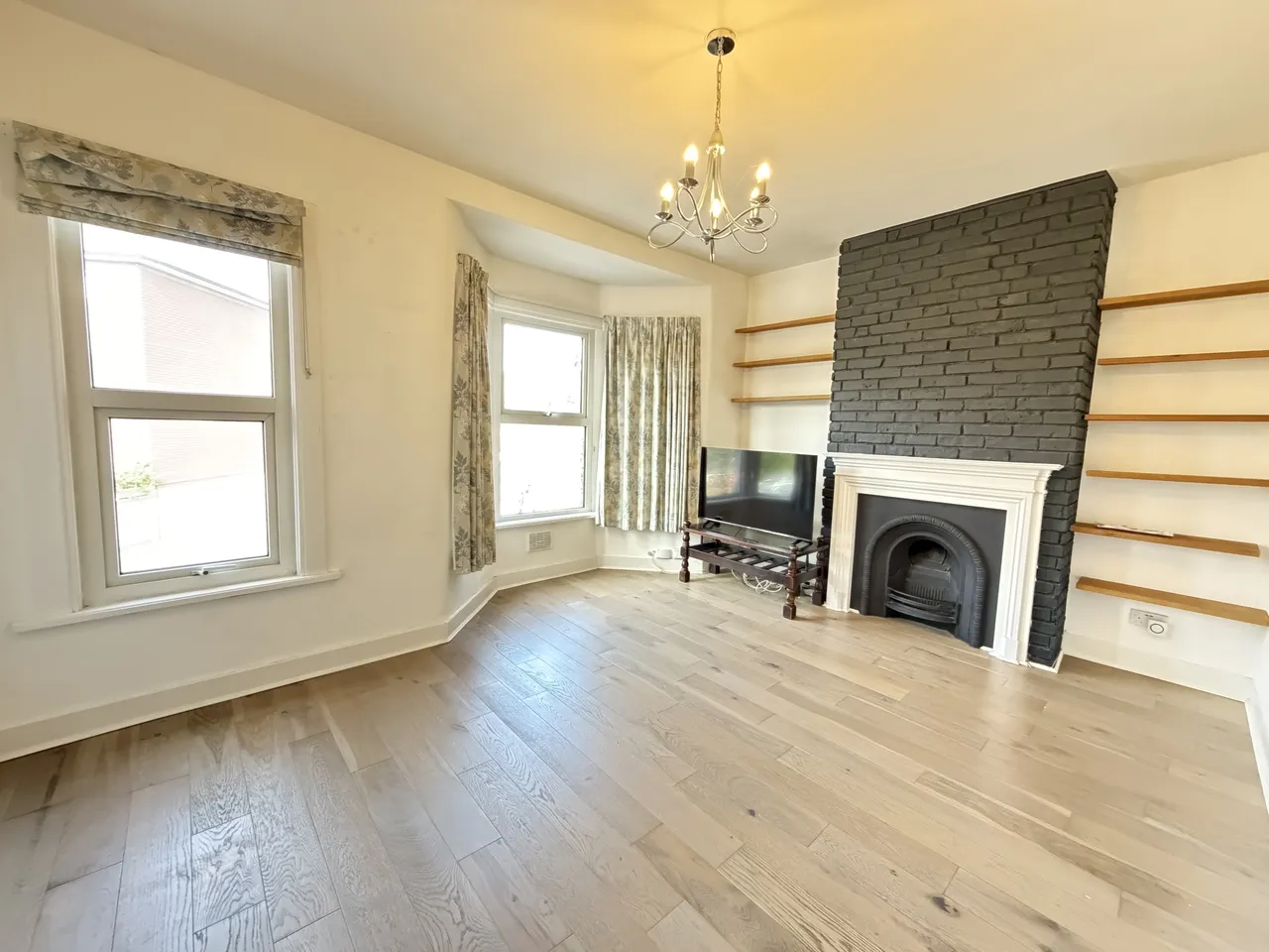 Vicarage Lane, Stratford, E15, photo 2