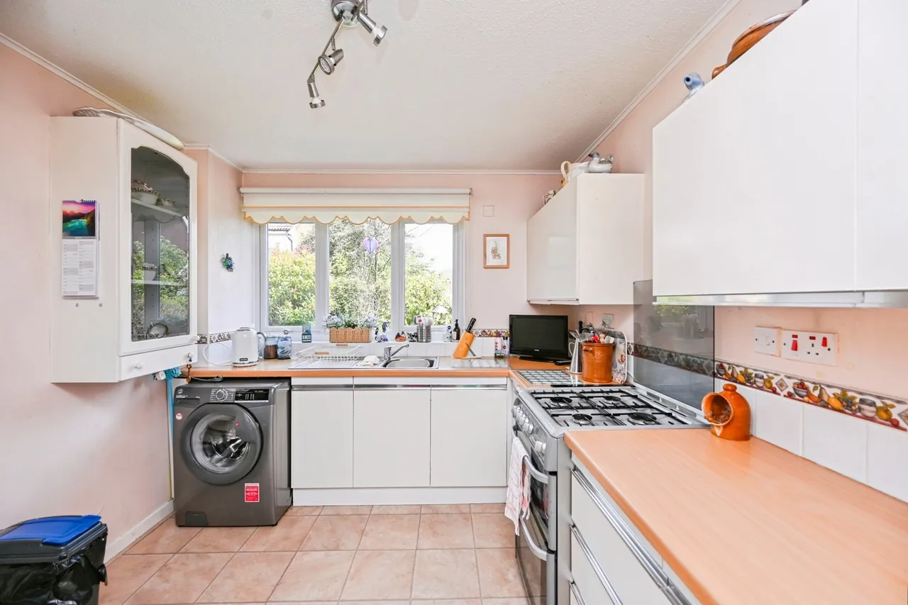 Church Road, Halewood, L26, photo 6