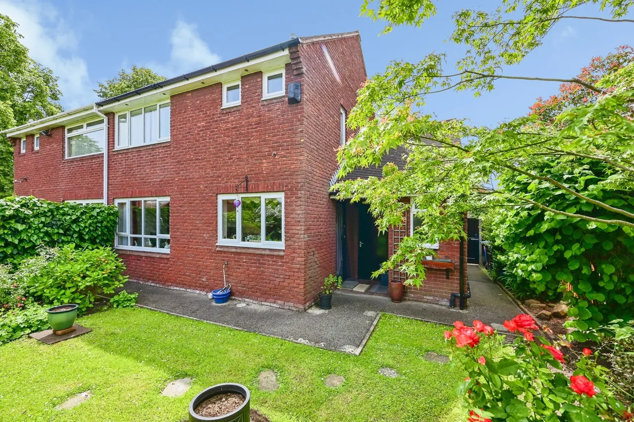 Church Road, Halewood, L26, photo 14