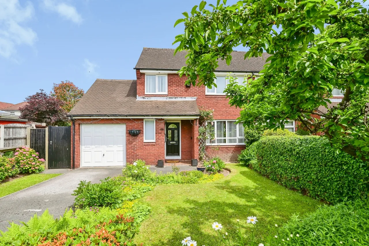 Church Road, Halewood, L26, photo 19