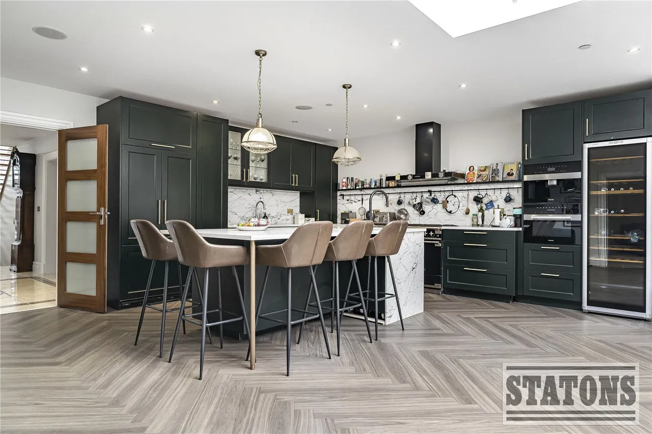 Parkgate Crescent, Hadley Wood, EN4 0NW, photo 6