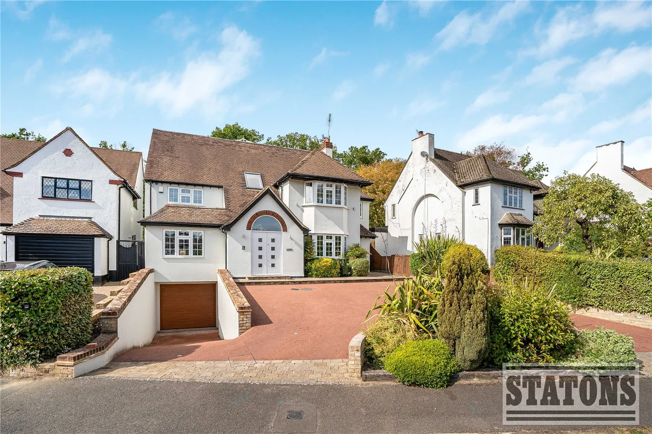 6 bed house for sale — Parkgate Crescent, Hadley Wood, EN4 0NW