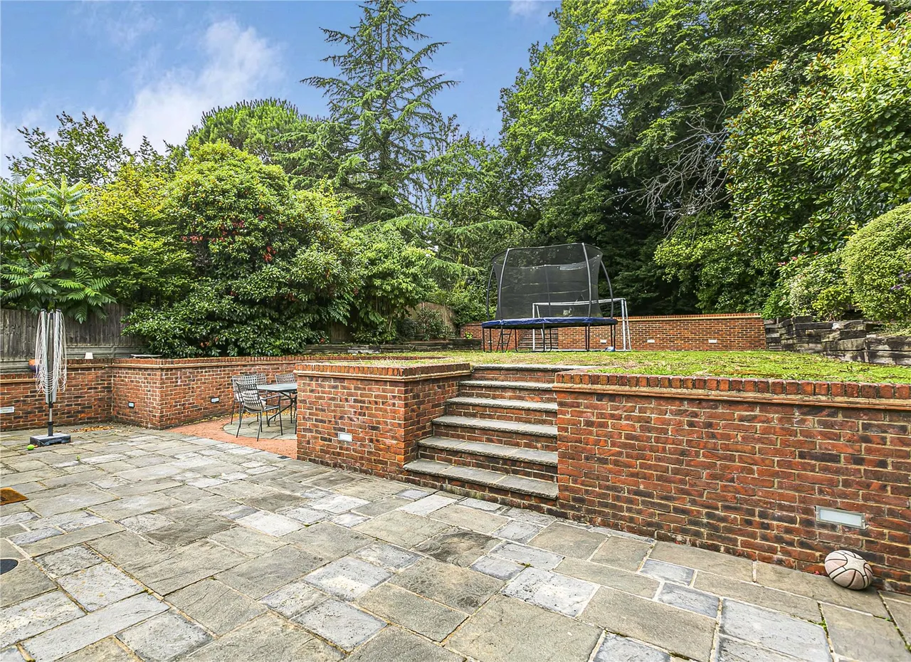 Parkgate Crescent, Hadley Wood, EN4 0NW, photo 19