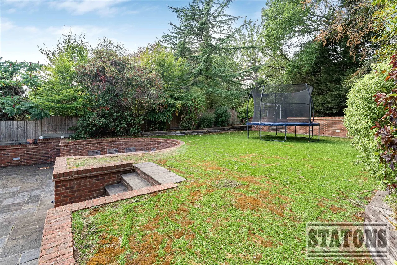 Parkgate Crescent, Hadley Wood, EN4 0NW, photo 38